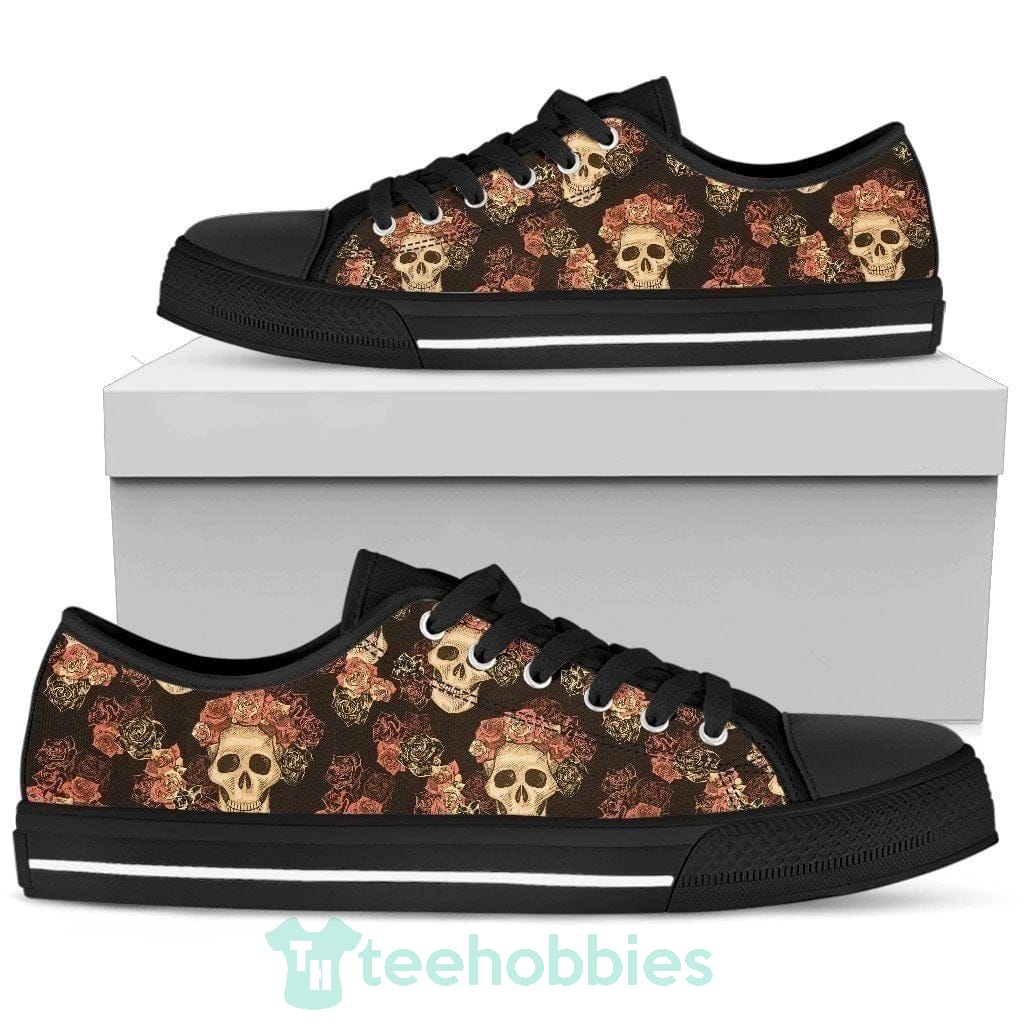 Gothic Skull & Roses Low Top Shoes Gift Idea
