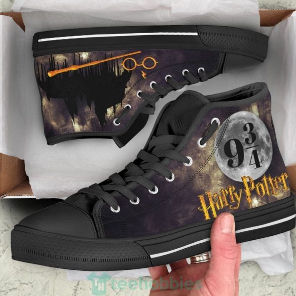 harry potter 9 34 high top shoes fan gift idea 1 nQOwW 600x600px Harry Potter 9 34 High Top Shoes Fan Gift Idea