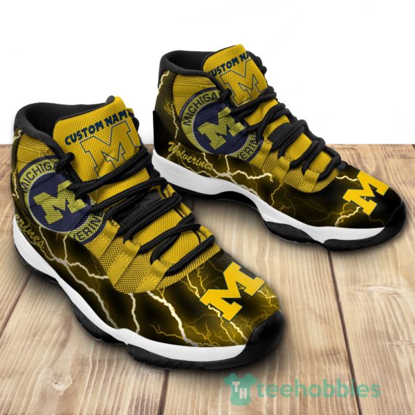 michigan wolverines custom air jordan 11 shoes gifts 2 7yU4c 600x600px Michigan Wolverines Custom Air Jordan 11 Shoes Gifts