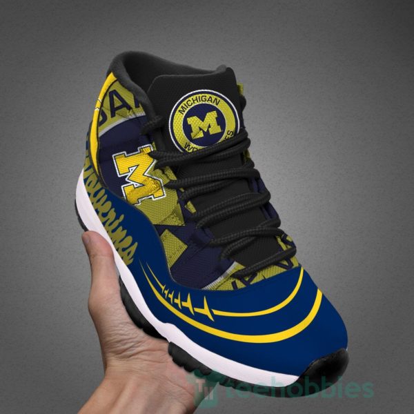 michigan wolverines new air jordan 11 shoes fans 4 700ZP 600x600px Michigan Wolverines New Air Jordan 11 Shoes Fans