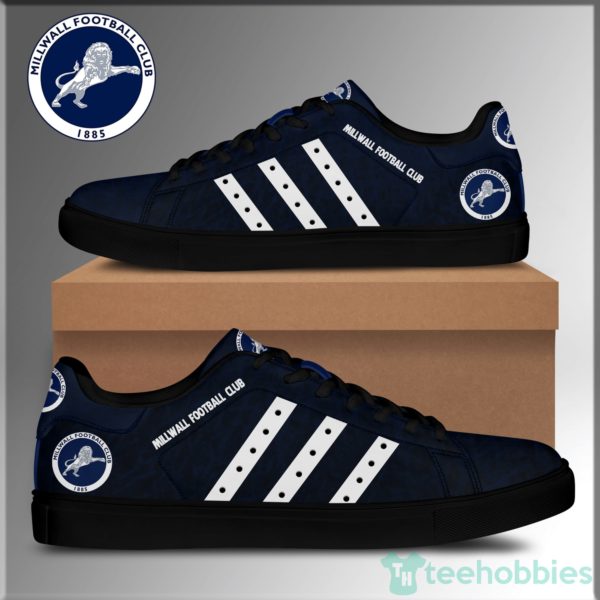 millwall football club white striped low top skate shoes 2 FvKK7 600x600px Millwall Football Club White Striped Low Top Skate Shoes