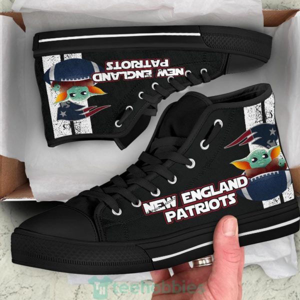 new england patriots baby yoda high top shoes 2 LaE8P 600x600px New England Patriots Baby Yoda High Top Shoes