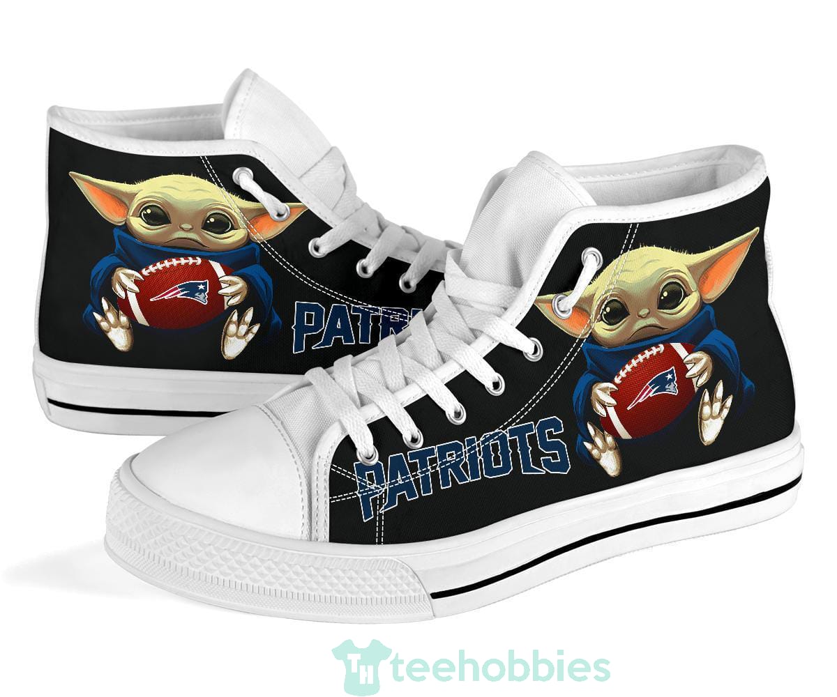 Patriots  Cute Baby Yoda High Top Shoes Fan Gift Product photo 1