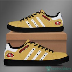 san francisco 49ers white striped yellow low top skate shoes 2 sPsa2 247x247px San Francisco 49Ers White Striped Yellow Low Top Skate Shoes